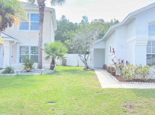 Jennifer J.'s lawn care services service result