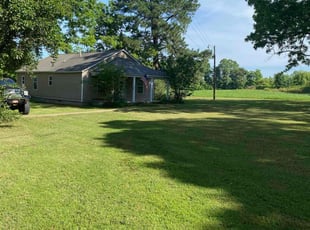 Adam C.'s lawn maintenance service result