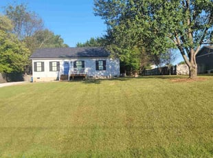 Evelyn C.'s lawn maintenance service result