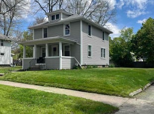 Lorraine A.'s lawn care service result