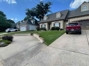 Marka E.'s lawn care services service result