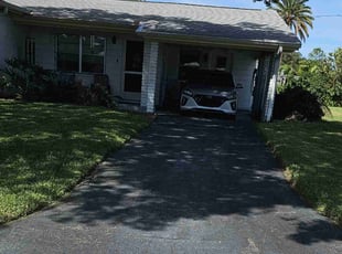 Caroline O.'s lawn care services service result