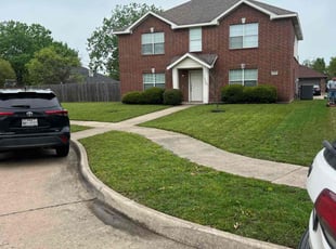 Melodi B.'s lawn care service result