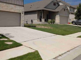 Leslie B.'s lawn service service result