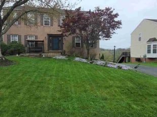 Laura C.'s lawn maintenance service result