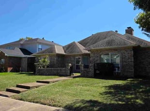 Kelly D.'s Bush Trimming service result