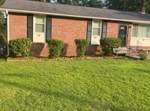 Shenica H.'s Bush Trimming service result