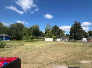 Jaime R.'s Long Grass Cleanup service result
