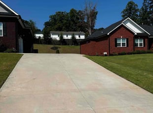 Angela M.'s lawn care services service result