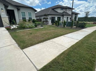 Victoria E.'s grass maintenance service result