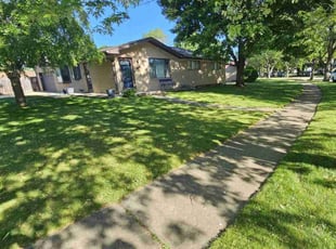 Patricia B.'s lawn maintenance service result