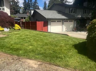 Helen M.'s grass maintenance service result