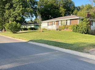 Laura C.'s turf maintenance service result