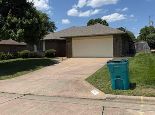 Erica D.'s lawn maintenance service result