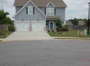 Joi T.'s lawn care services service result