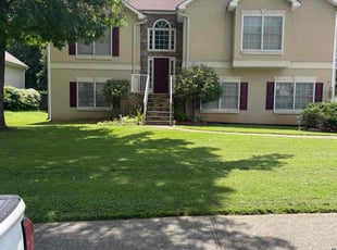 Natalie B.'s grass maintenance service result