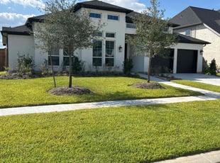 Lucy M.'s lawn service service result