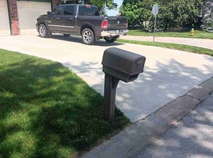 Louise L.'s lawn maintenance service result