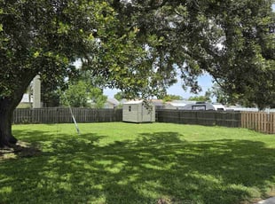 Belinda G.'s lawn maintenance service result