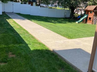 Deandre C.'s grass maintenance service result