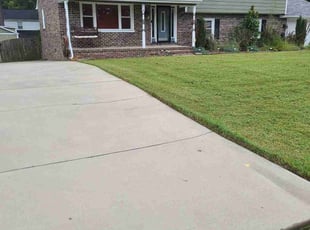 Kristin H.'s lawn care services service result