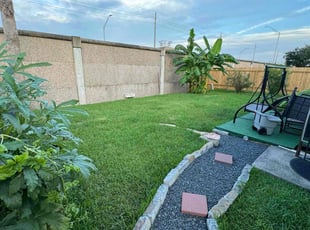 Lisa D.'s turf maintenance service result