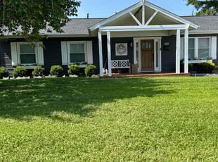Teresa S.'s lawn maintenance service result