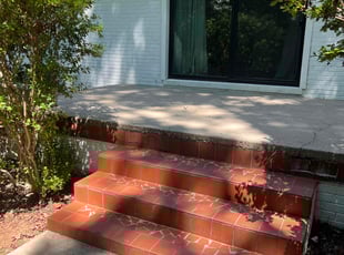 Antionette L.'s lawn service service result