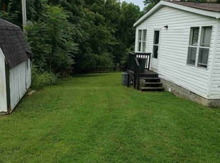 Donna R.'s lawn care service result