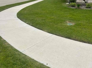 Marilyn D.'s turf maintenance service result