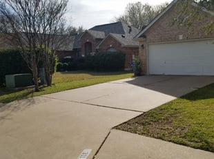 Brett T.'s Leaf Removal service result