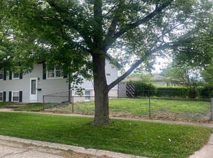 Carolyn D.'s grass cutting service result