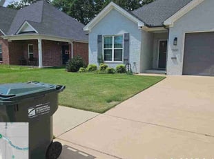 Jennifer L.'s grass maintenance service result