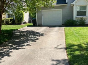 Una F.'s turf care service result
