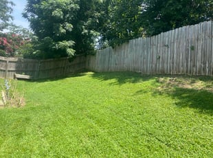 Linda R.'s lawn care services service result