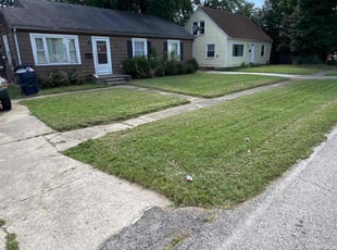 Deborah O.'s lawn care services service result