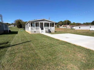 Lulu J.'s turf maintenance service result