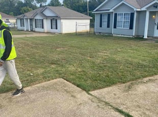 Storm E.'s lawn service service result