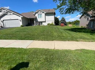 Carlos M.'s turf maintenance service result