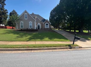 Suzanne Z.'s lawn maintenance service result