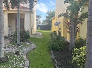 Jill C.'s lawn care services service result