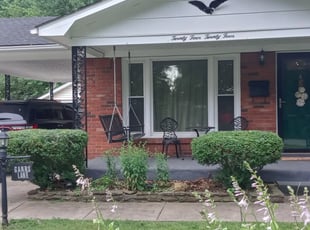 Julie S.'s Bush Trimming service result
