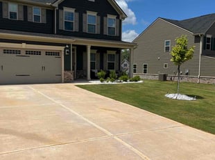 Sarah F.'s grass cutting service result