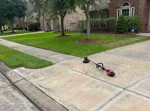 Beverly L.'s grass cutting service result