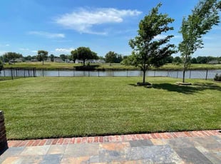Jennifer C.'s lawn service service result