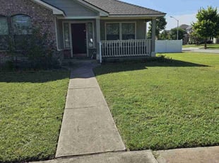 Janet L.'s lawn service service result