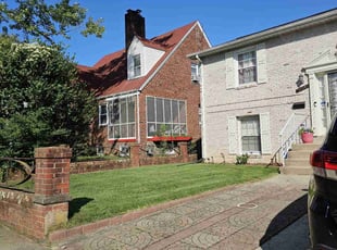 Alexia L.'s lawn care service result