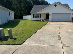 Jill L.'s lawn care service result