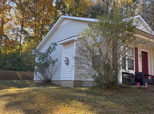 Heather P.'s Bush Trimming service result