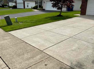 Janet T.'s lawn maintenance service result